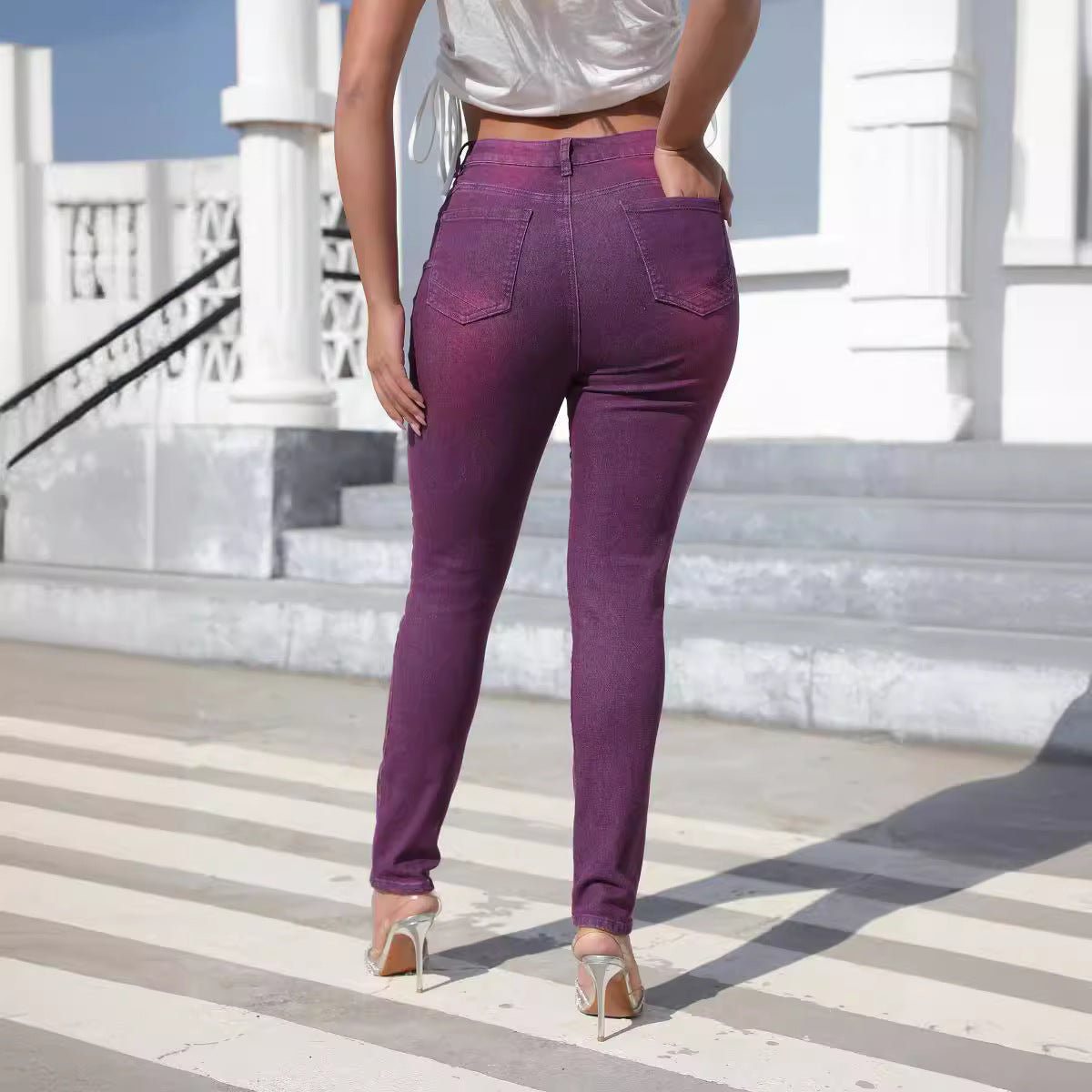 THE STACY SKINNY JEANS